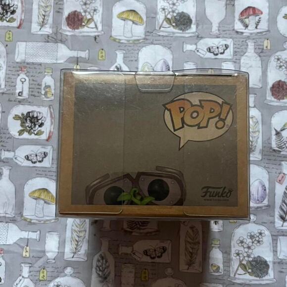 Funko pop wall e earth - Picture 5 of 6